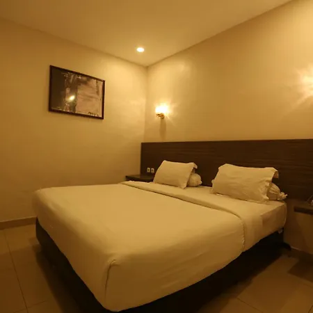 De'Tonga Hotel Medan Exterior photo