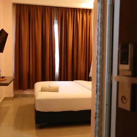 De'Tonga Hotel Medan Exterior photo