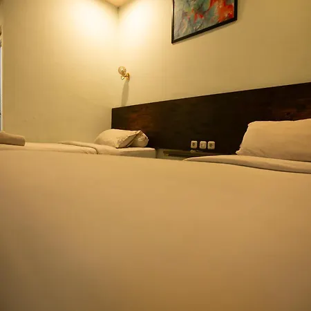 De'Tonga Hotel Medan Exterior photo
