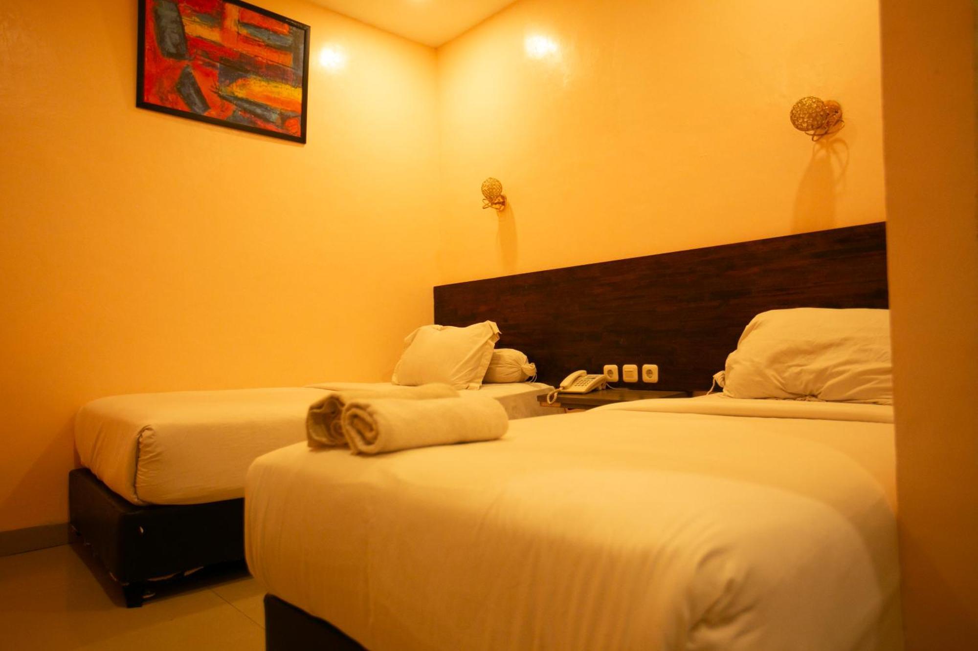 De'tonga Hotel 3*