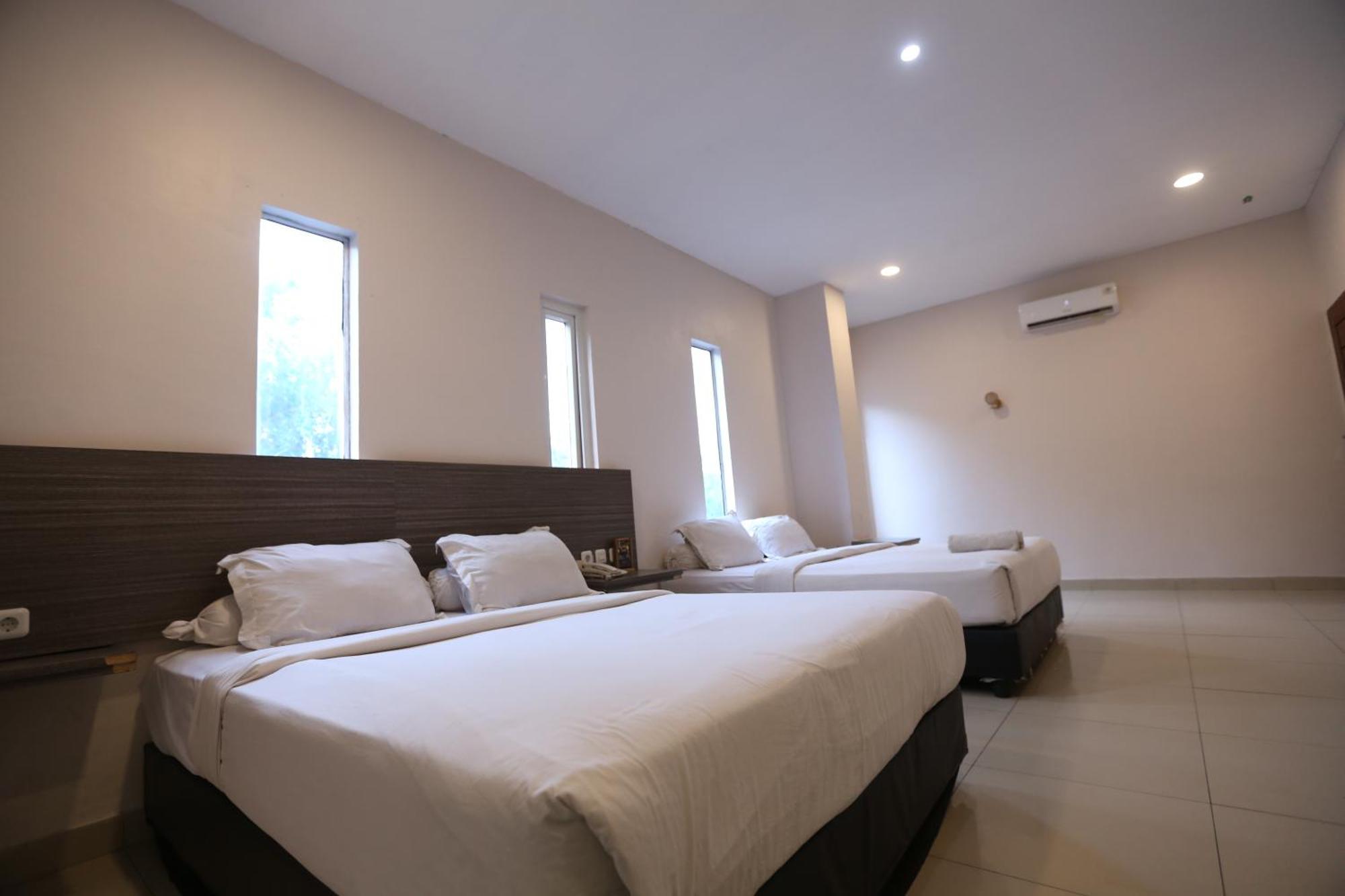 De'tonga Hotel