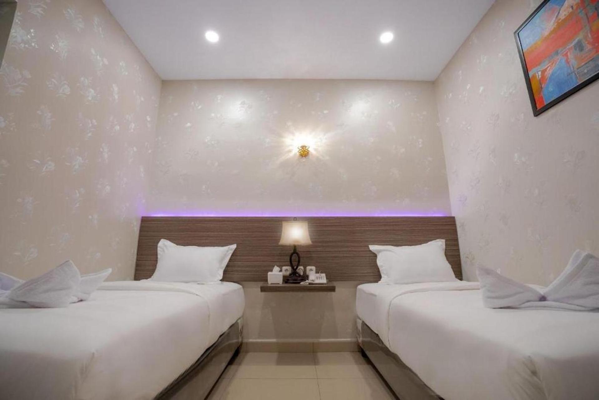 Hotel De'tonga Medan