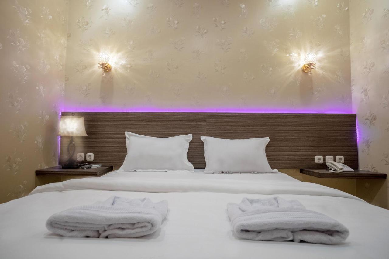 Hotel De'tonga Medan