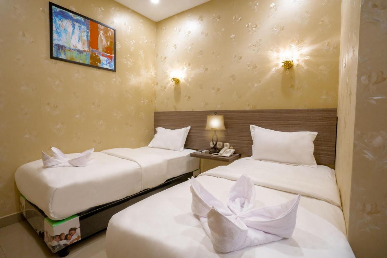 Hotel De'tonga 3*